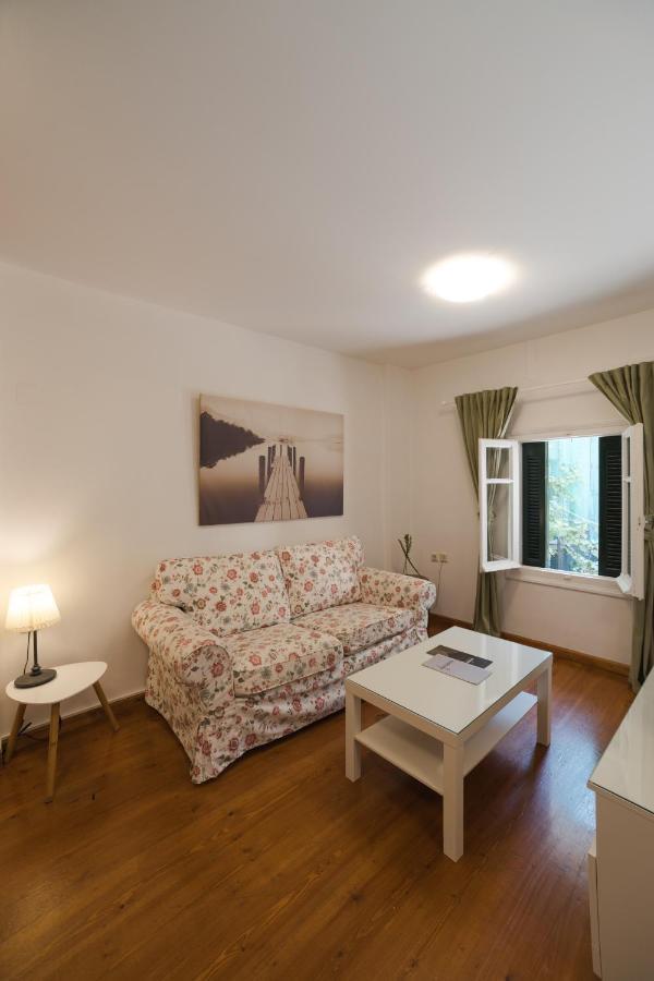 Anelia Boutique Apartments นาฟปลิโอ ภายนอก รูปภาพ